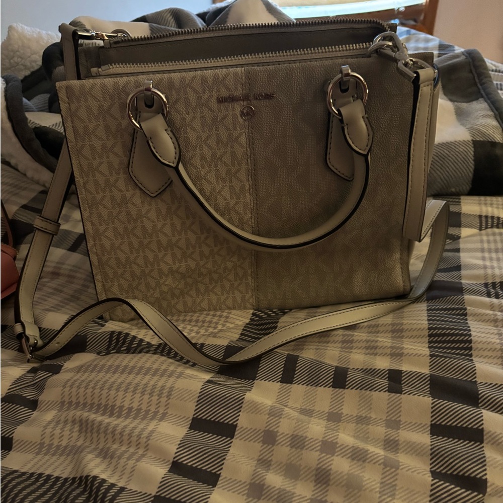 MICHAEL Michael Kors Marilyn Medium Satchel